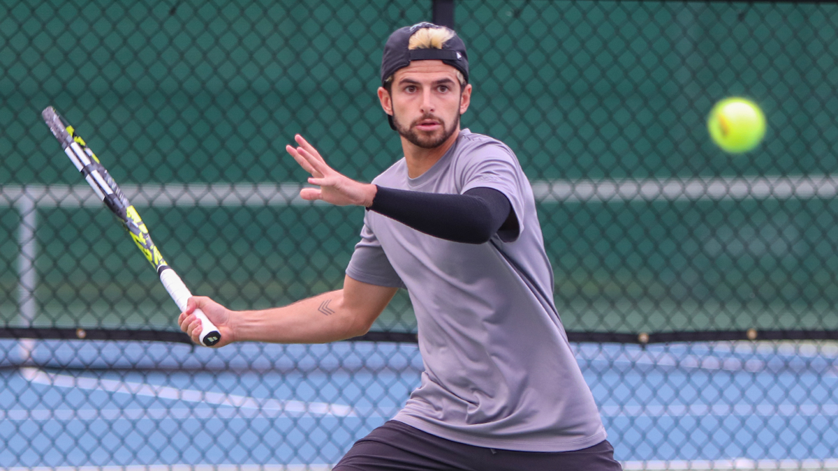 Huntington takes care of business in CL quarterfinals with 4-0 win over IWU