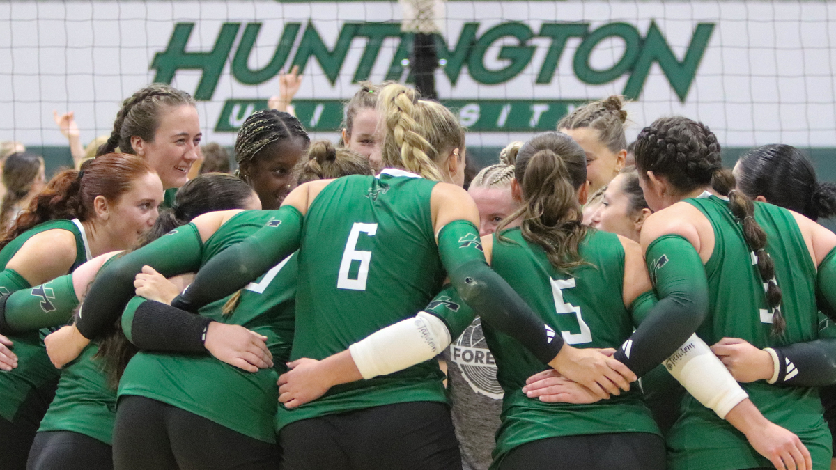 Huntington Sweeps Spring Arbor